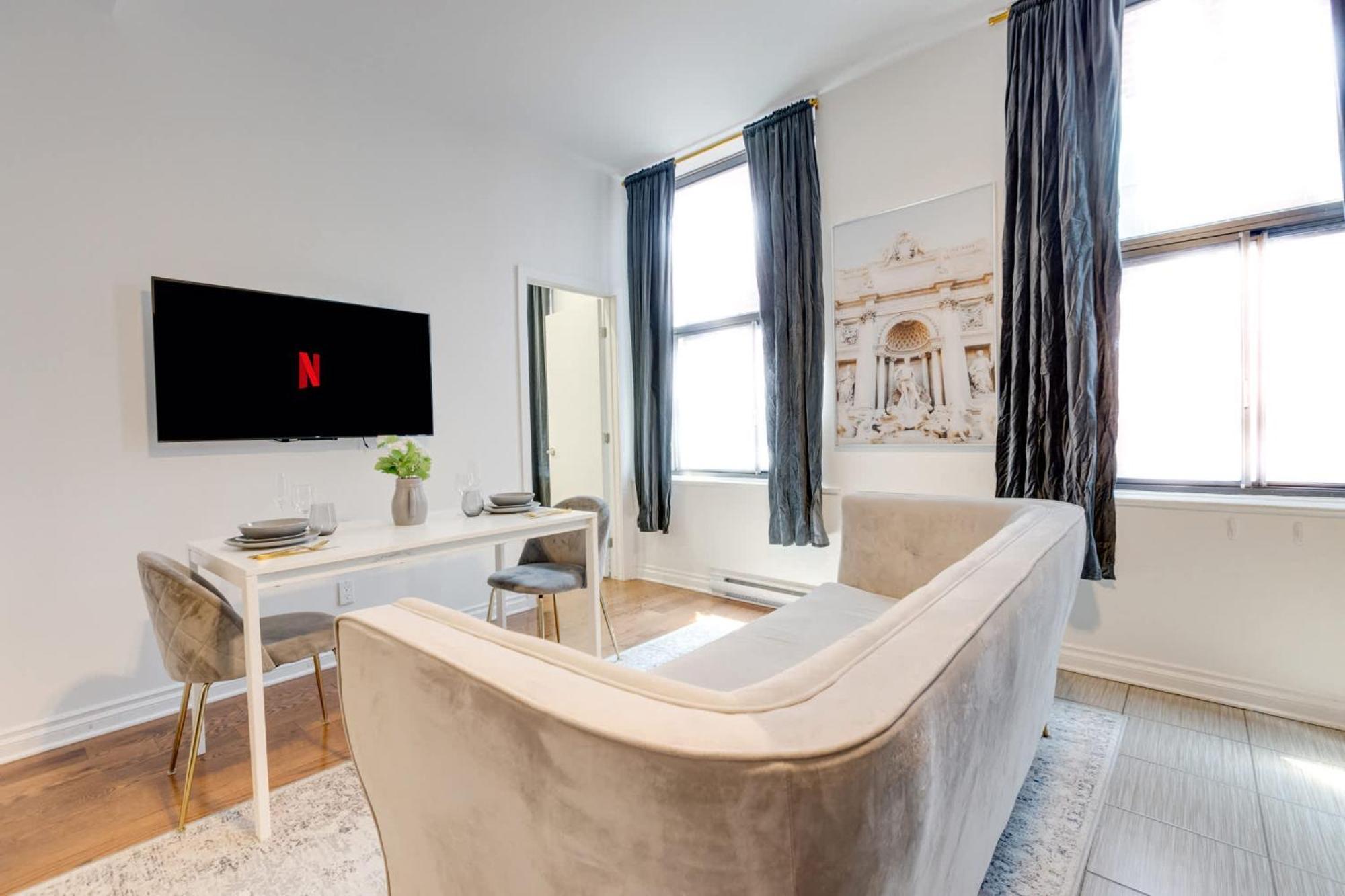 Апартаменты M11 - Stylish & Cozy 2Bdr In Plateau Монреаль Экстерьер фото