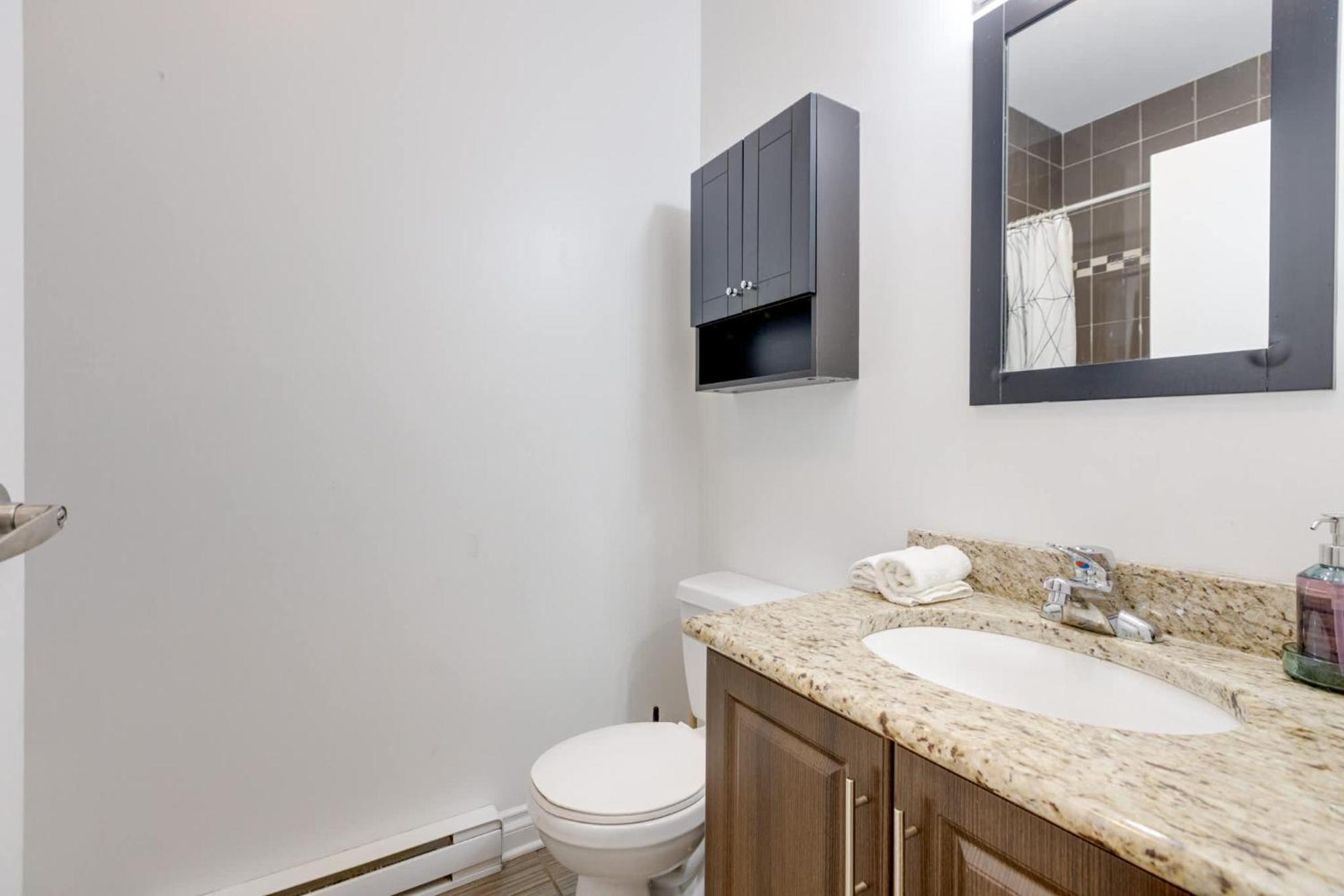 Апартаменты M11 - Stylish & Cozy 2Bdr In Plateau Монреаль Экстерьер фото
