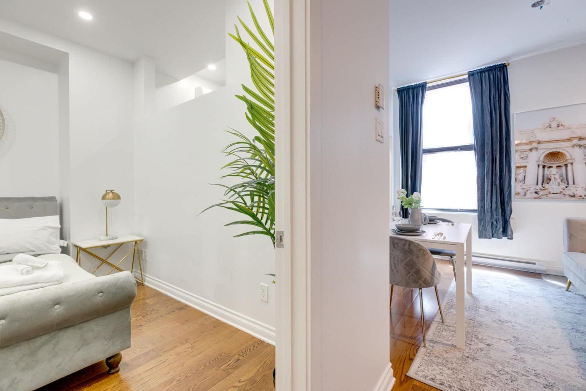 Апартаменты M11 - Stylish & Cozy 2Bdr In Plateau Монреаль Экстерьер фото